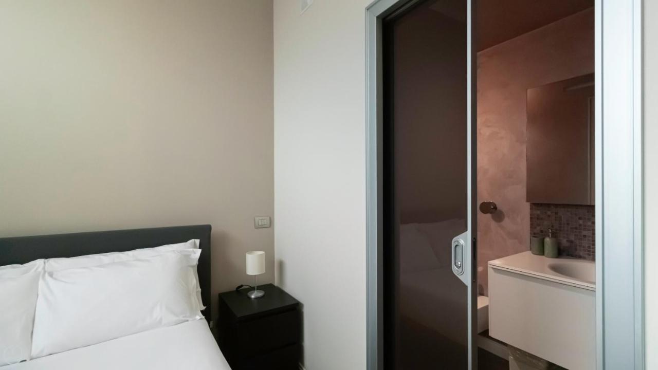 Italianway - Naviglio Pavese 6 * Milano